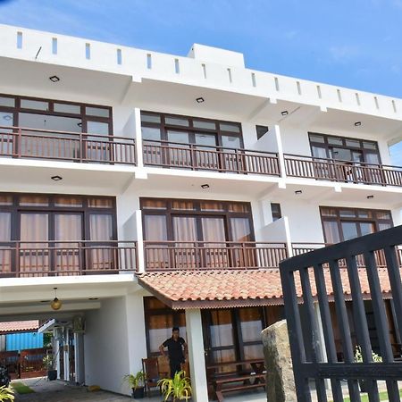 Bussa Arrow Beach Resort מראה חיצוני תמונה